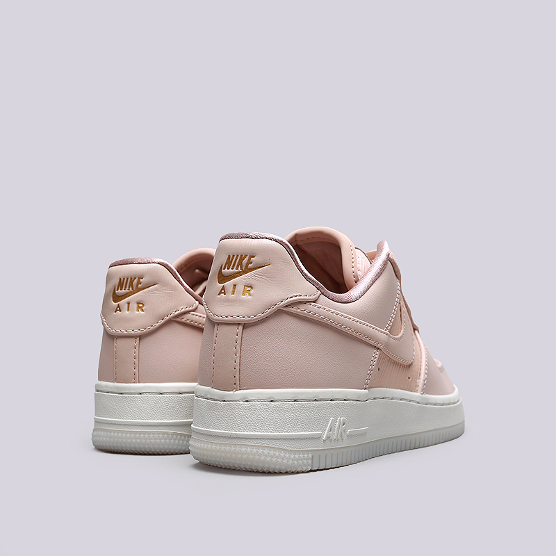 женские розовые кроссовки Nike WMNS Air Force 1 `07 LX 898889-201 - цена, описание, фото 4